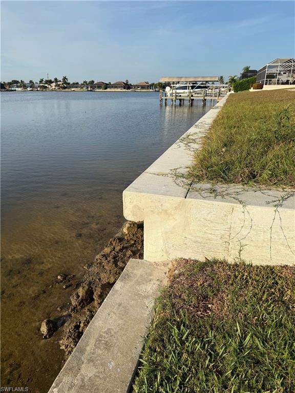 CAPE CORAL - Land