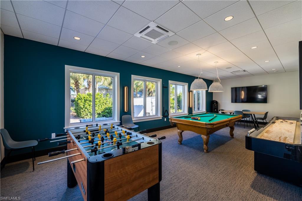 RIVERBROOKE - Residential