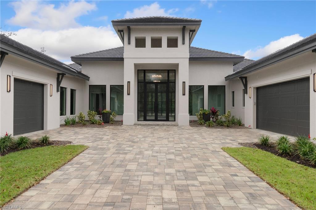 RIVERBROOKE - Residential