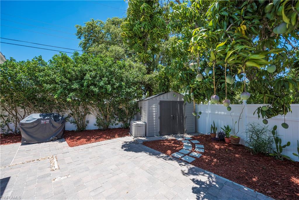 MCGREGOR GROVES - Residential