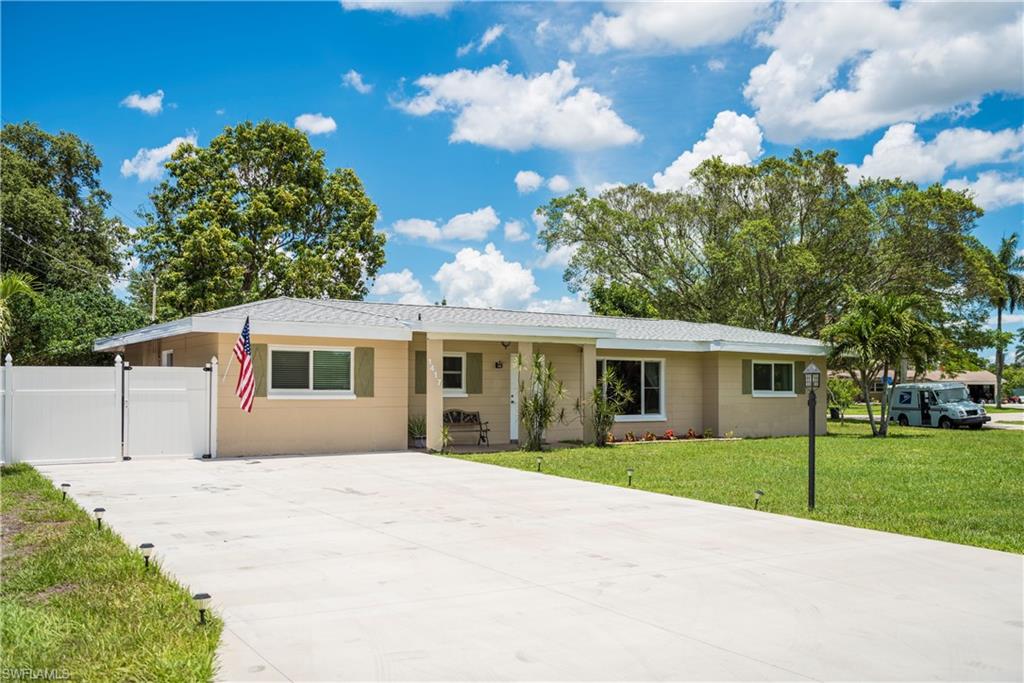 MCGREGOR GROVES - Residential