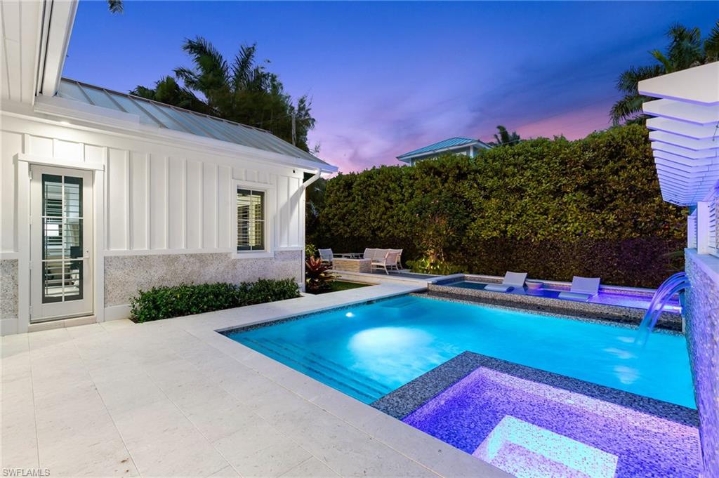 OLDE NAPLES - Residential