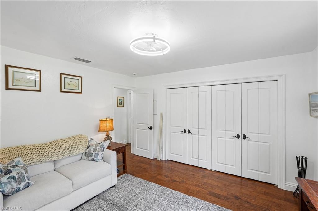 LOGAN WOODS - Residential