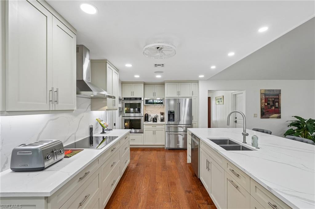 LOGAN WOODS - Residential
