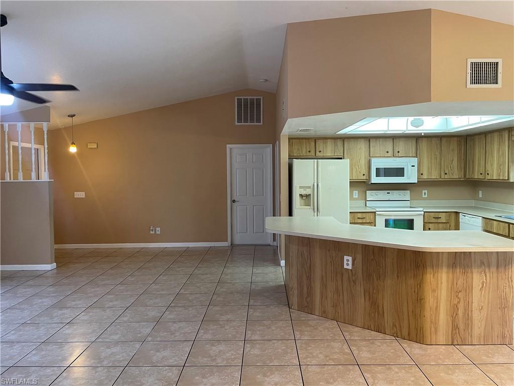 CAPE CORAL - Residential Lease