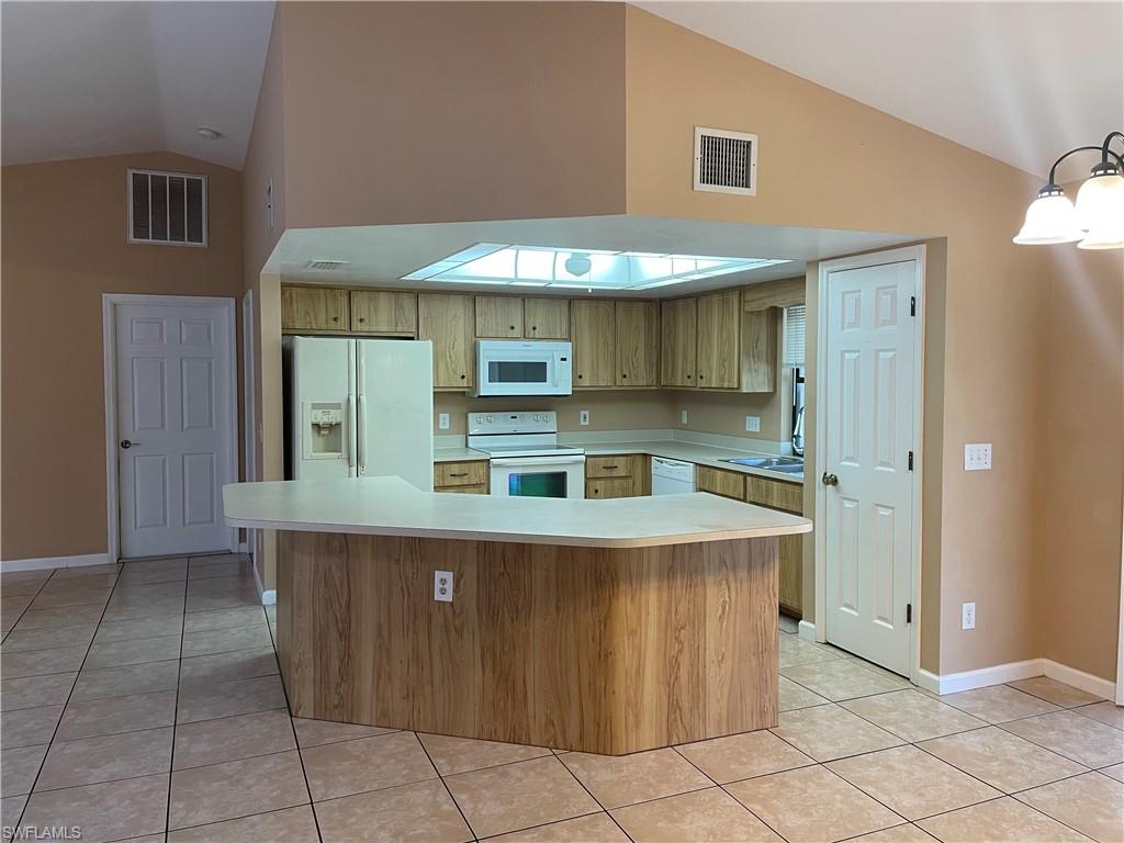 CAPE CORAL - Residential Lease