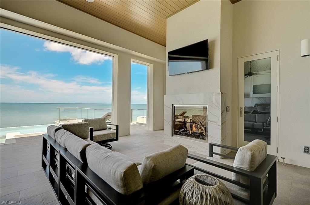 BONITA BEACH - Residential