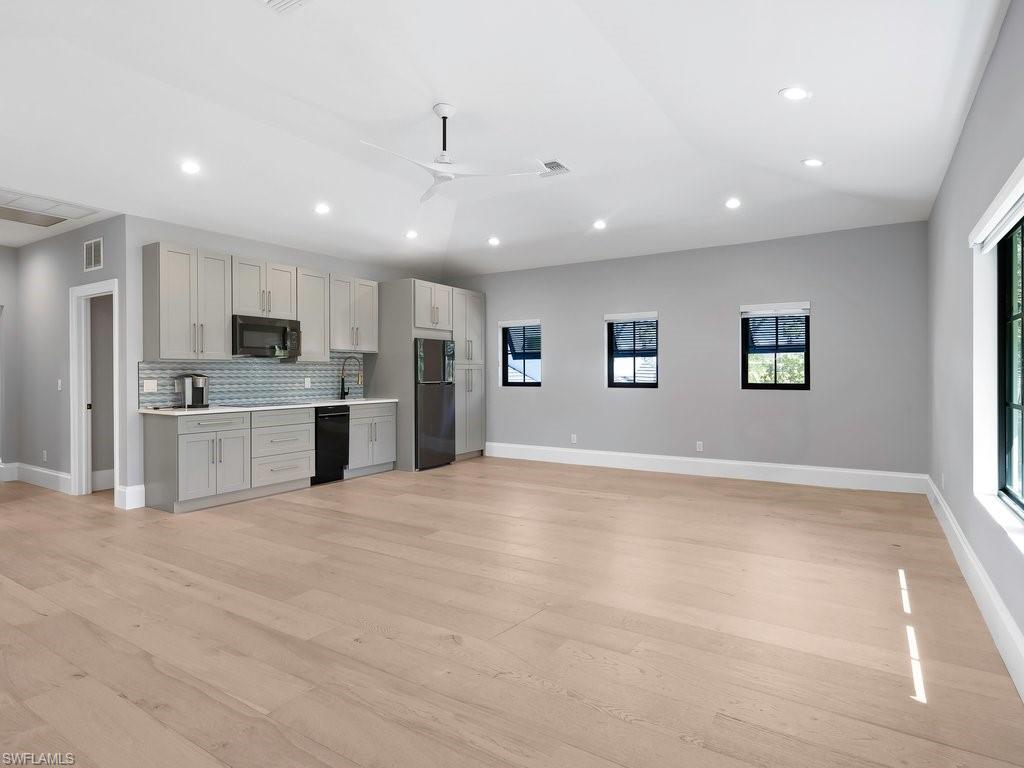 PINE RIDGE - Residential
