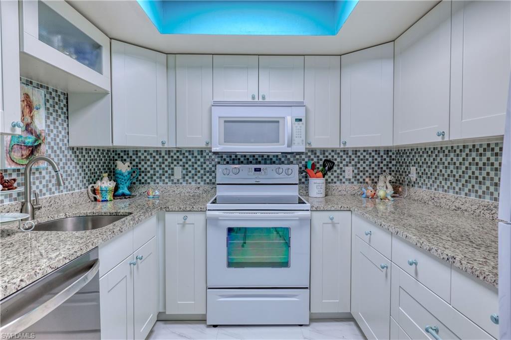 CYPRESS LAKE ESTATES - Residential