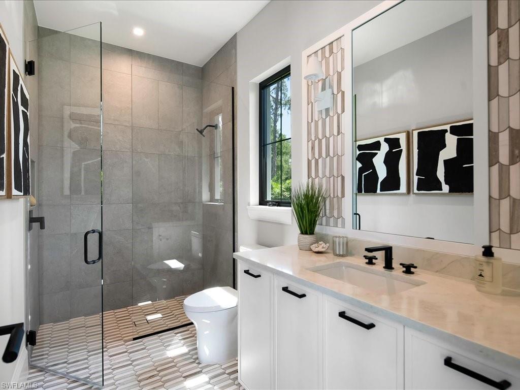 LIVINGSTON WOODS - Residential