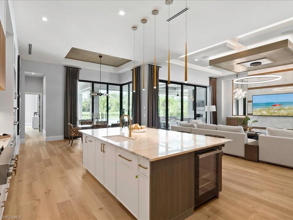 LIVINGSTON WOODS - Residential