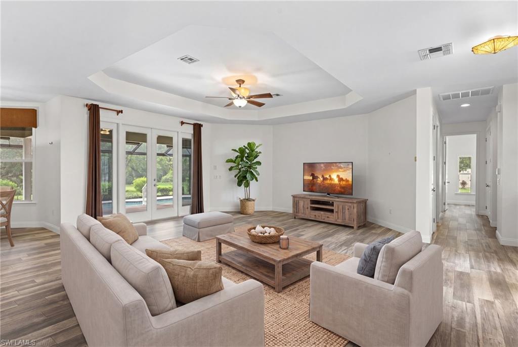 HORSE CREEK - Residential