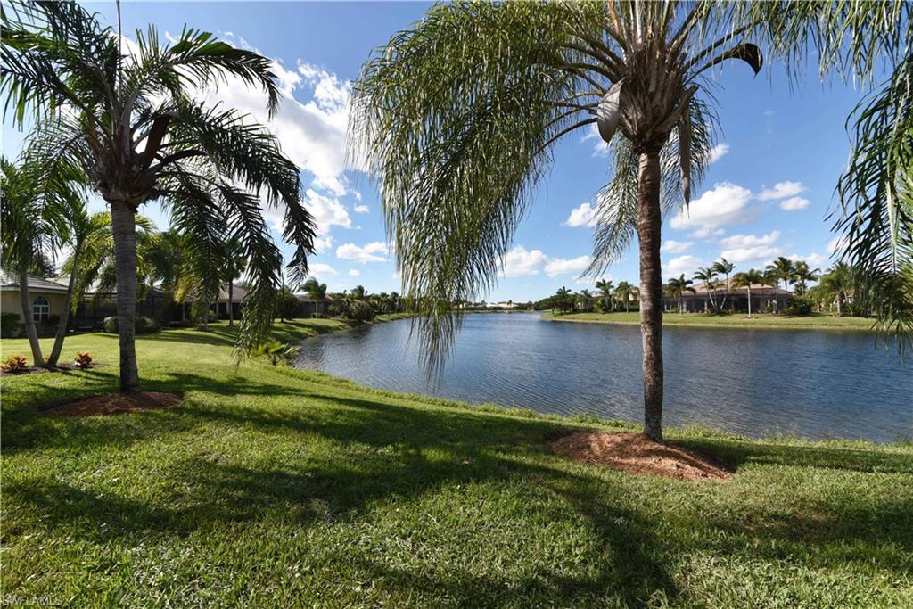 LONGSHORE LAKE - Residential