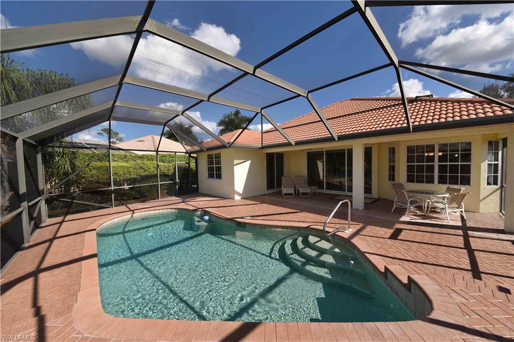 LONGSHORE LAKE - Residential