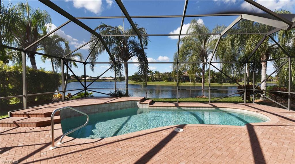 LONGSHORE LAKE - Residential
