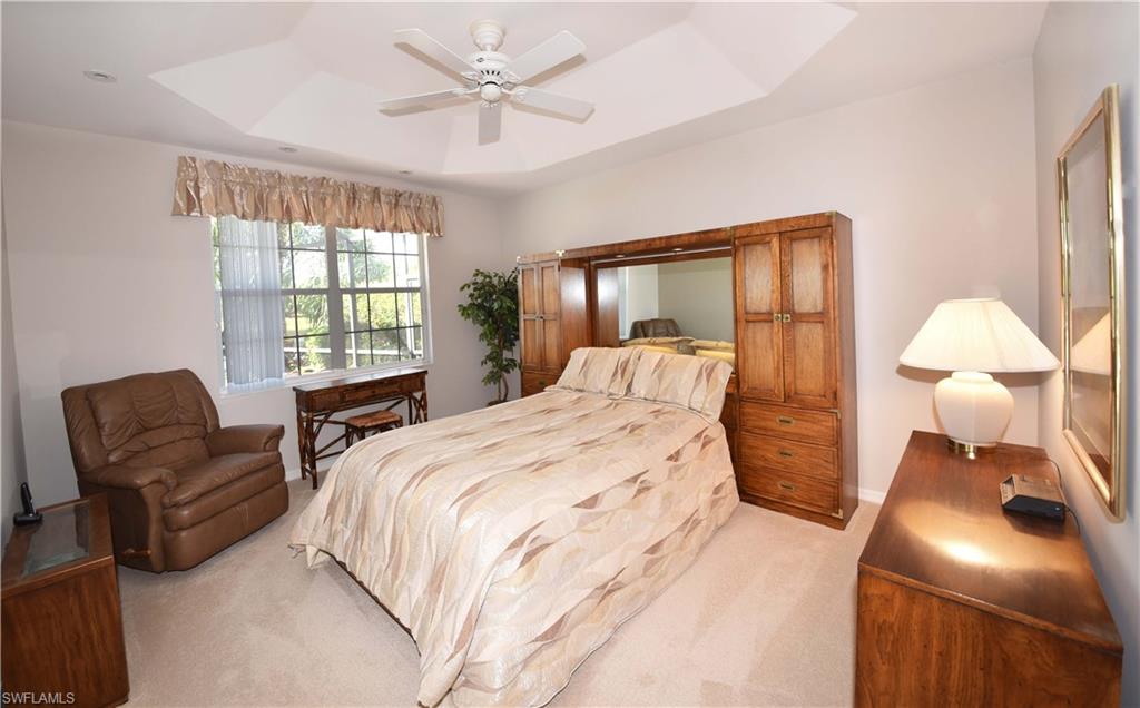 LONGSHORE LAKE - Residential