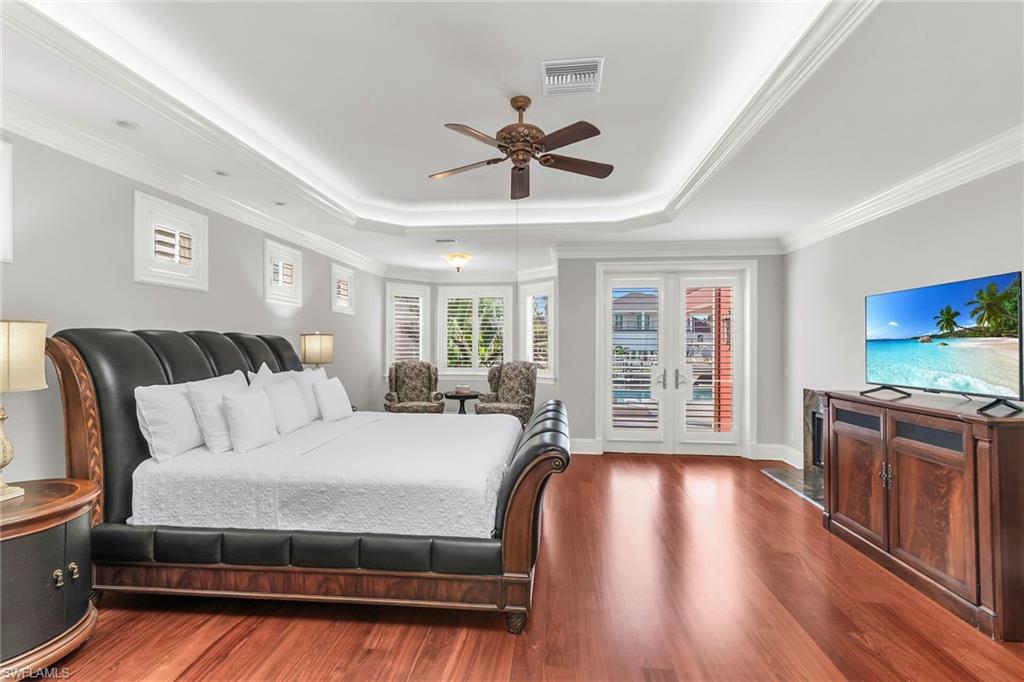 MARCO BEACH - Residential