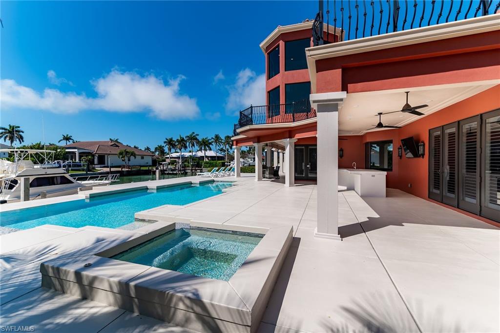 MARCO BEACH - Residential