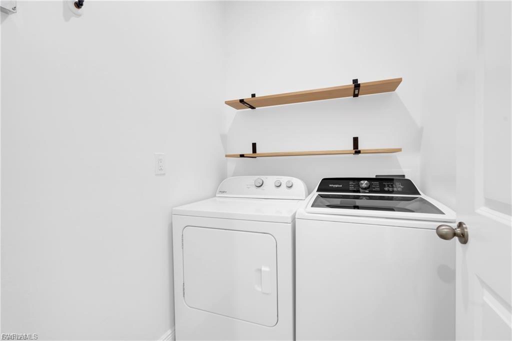 LAUREL OAKS - Residential Lease