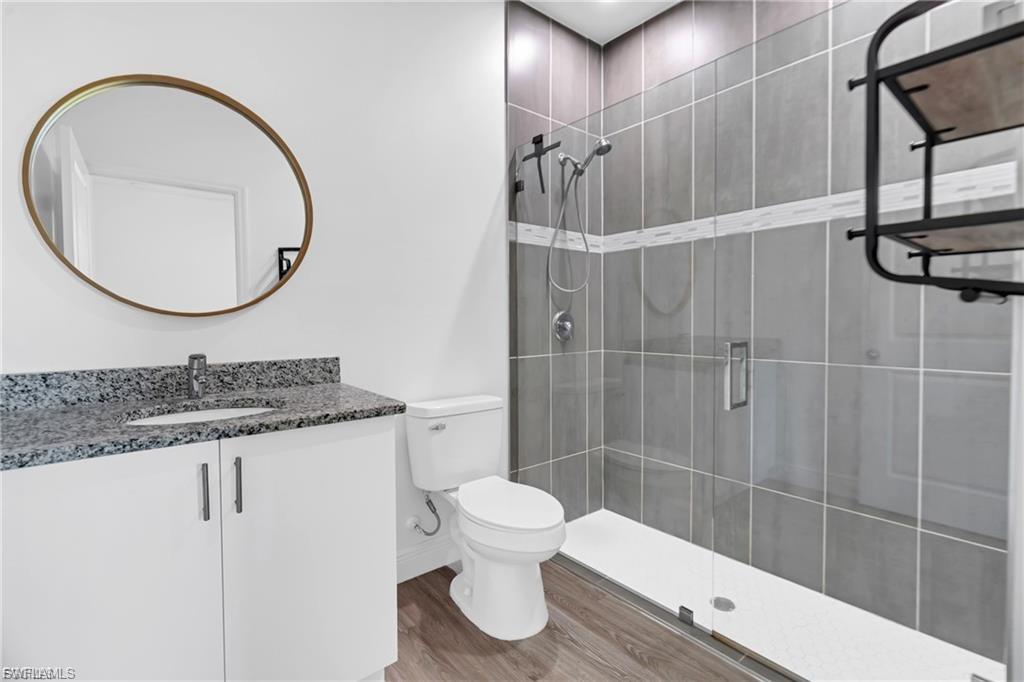 LAUREL OAKS - Residential Lease