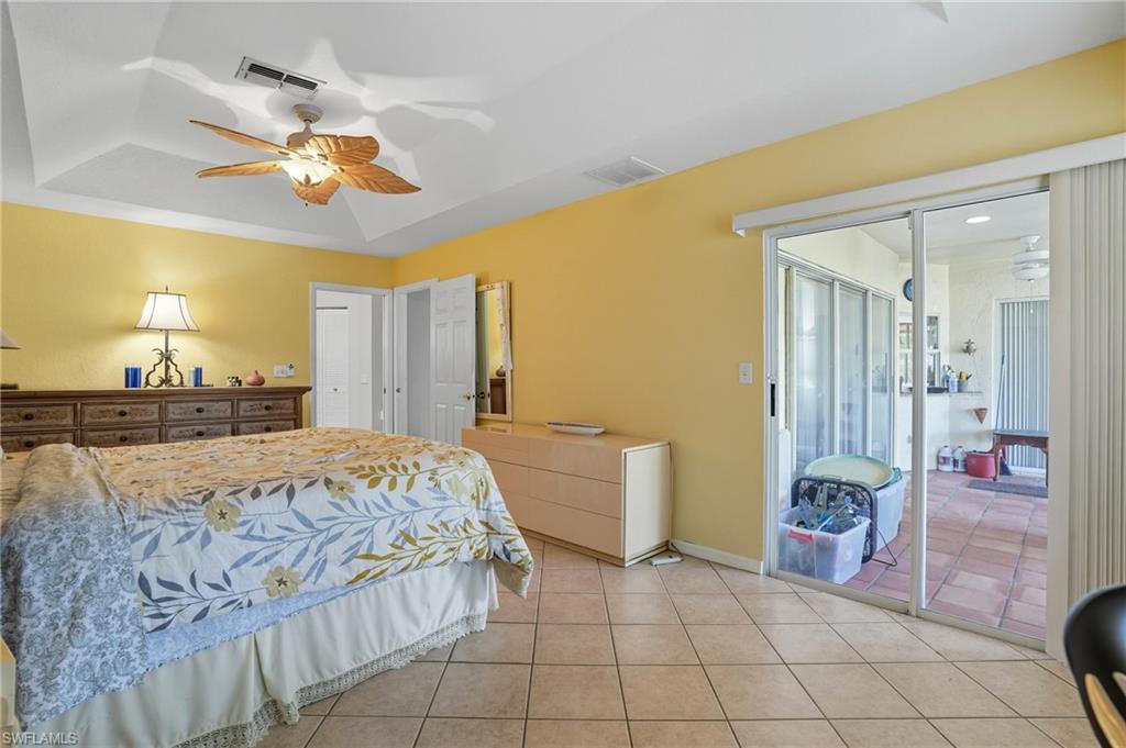 QUEENS PARK AT LAGO VERDE - Residential