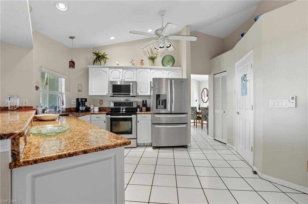 QUEENS PARK AT LAGO VERDE - Residential
