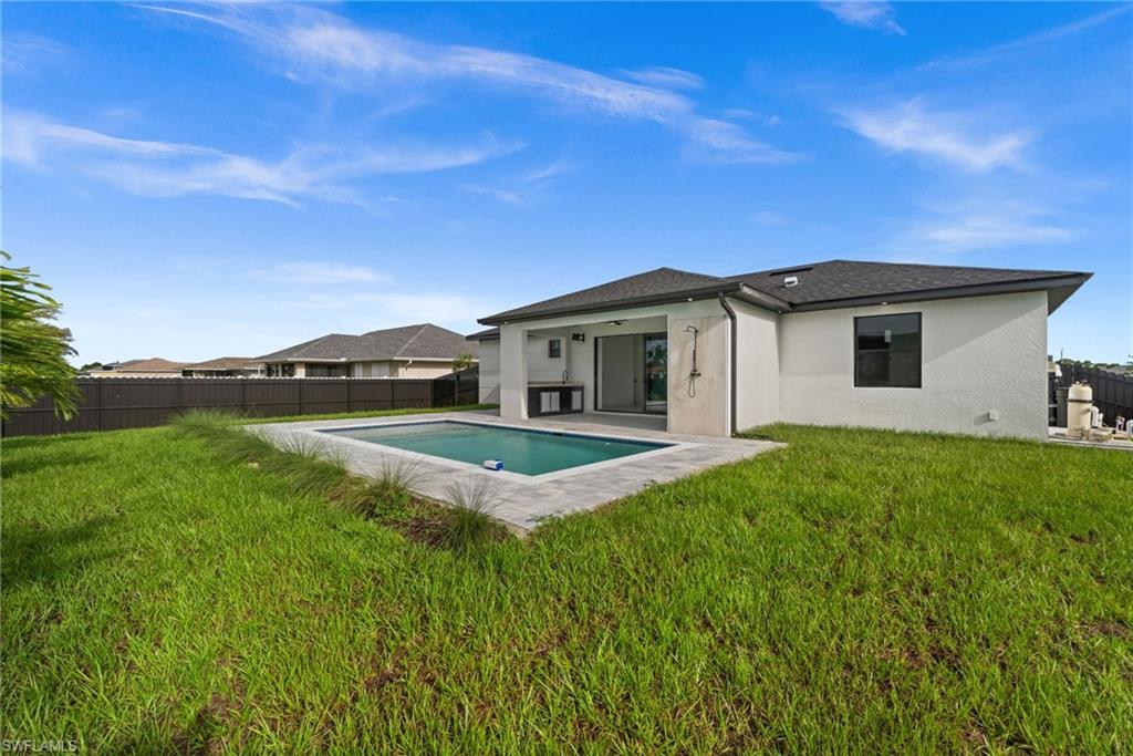CAPE CORAL - Residential