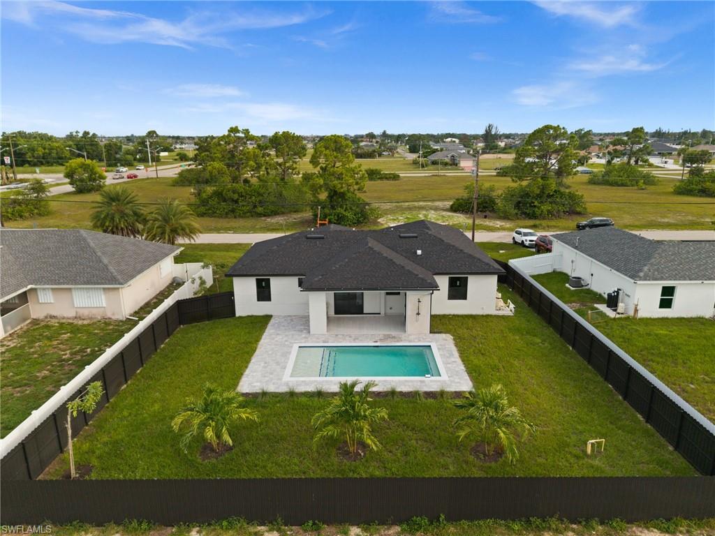 CAPE CORAL - Residential