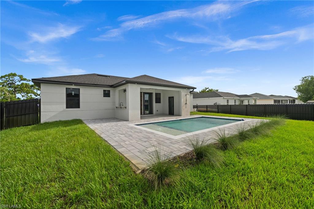 CAPE CORAL - Residential