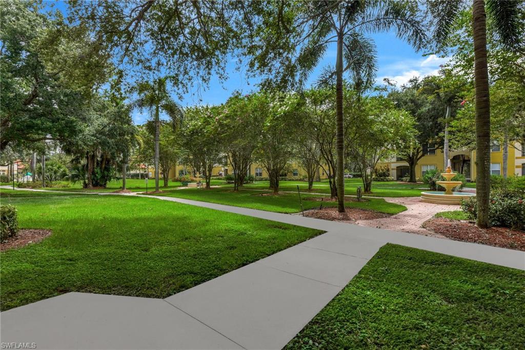 ROYAL GREENS - Residential