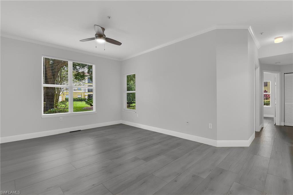 ROYAL GREENS - Residential