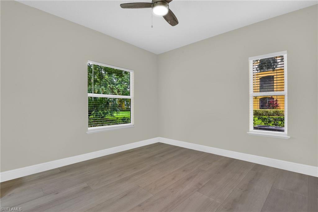 ROYAL GREENS - Residential