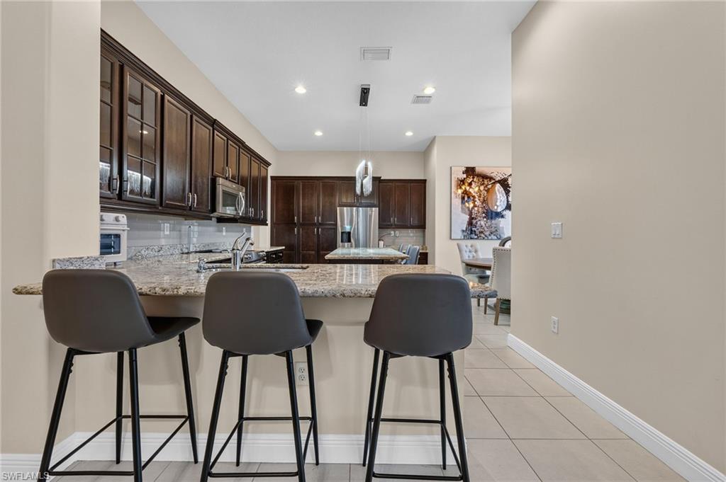 MAPLE RIDGE - Residential