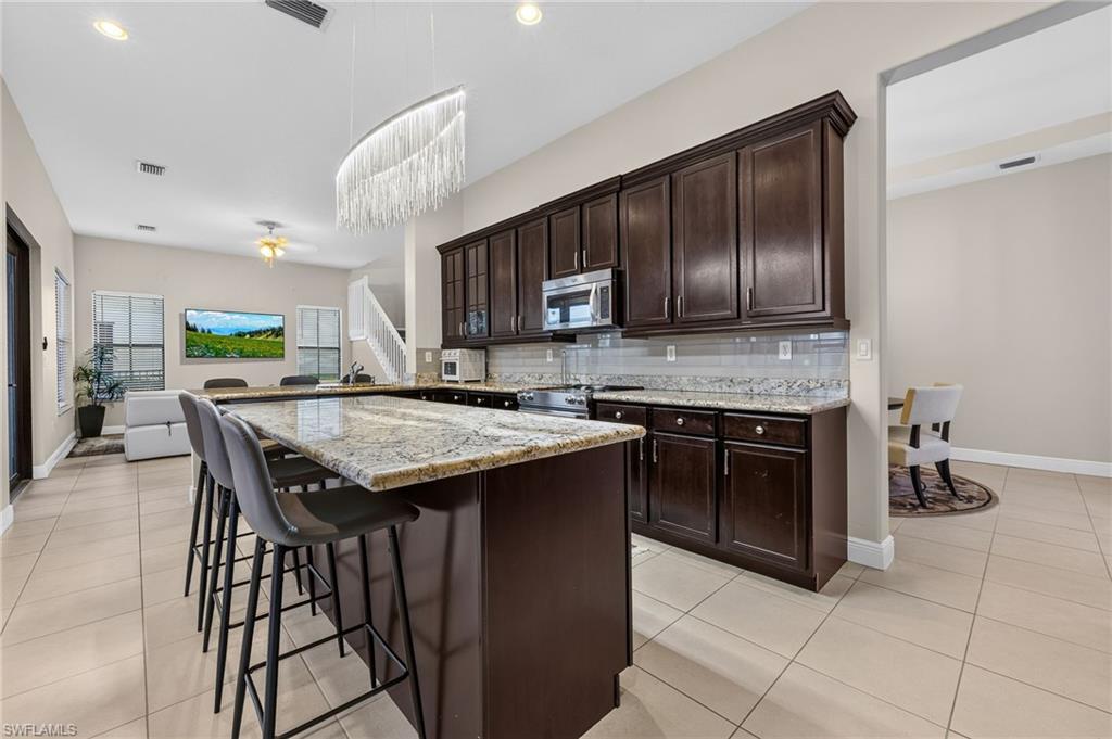 MAPLE RIDGE - Residential