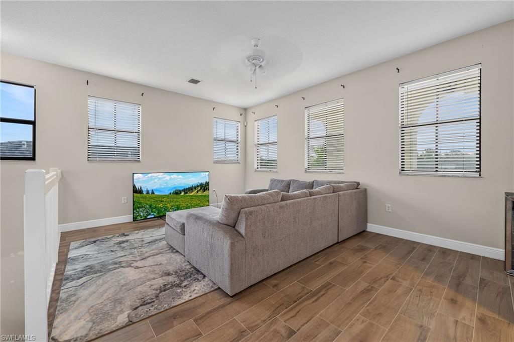MAPLE RIDGE - Residential