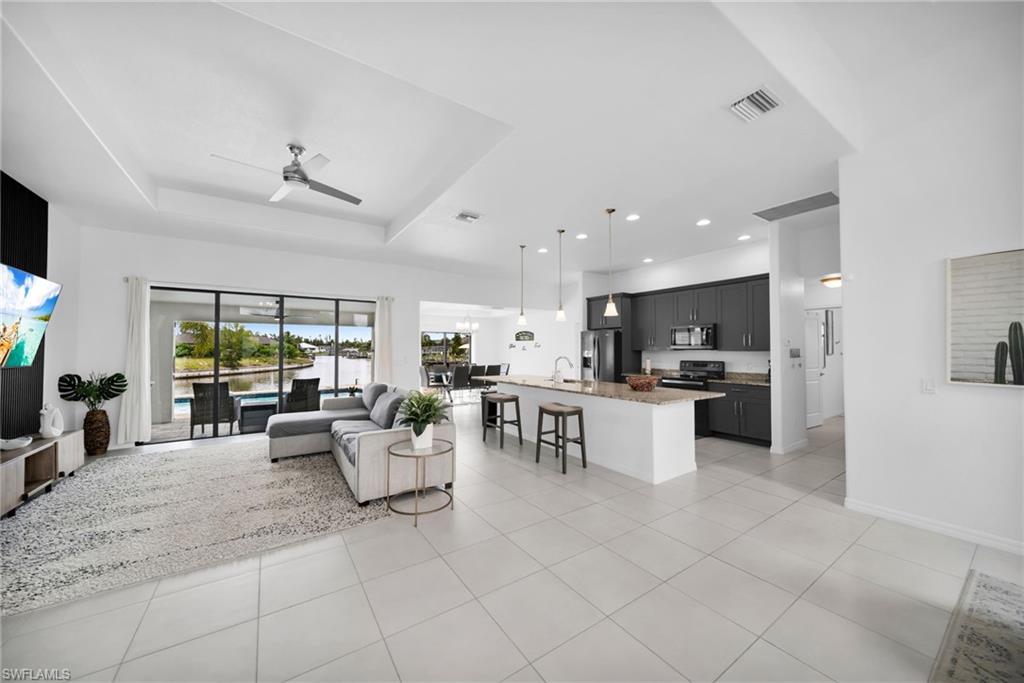 CAPE CORAL - Residential Lease