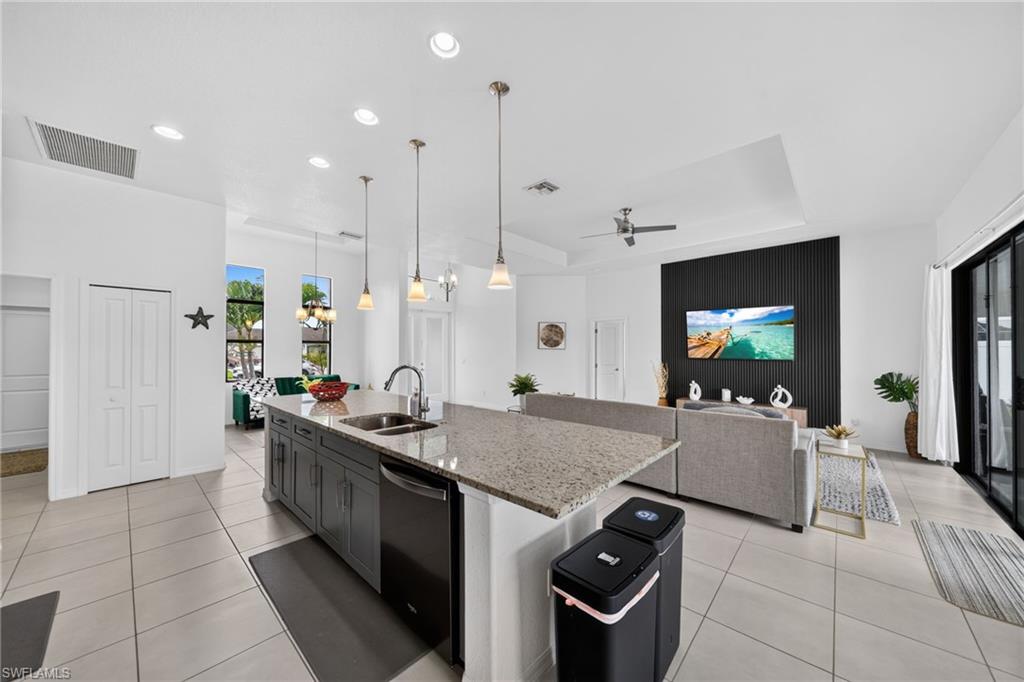 CAPE CORAL - Residential Lease
