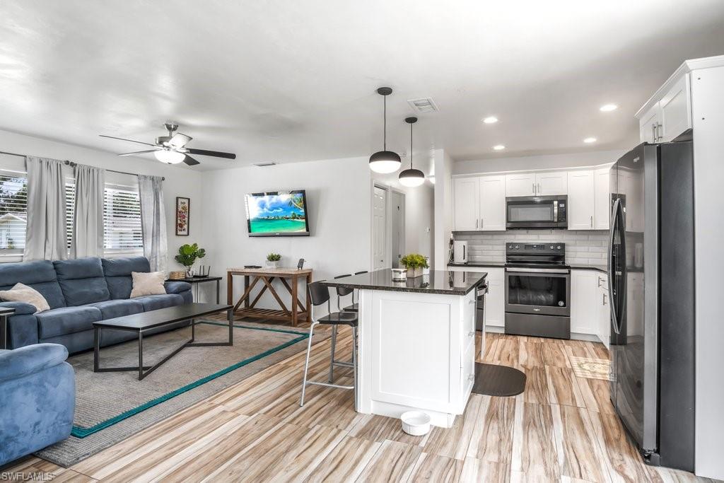 FORT MYERS SHORES - Residential