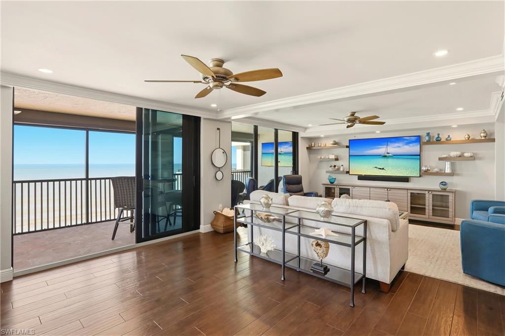 VILLAS OF VANDERBILT BEACH - Residential