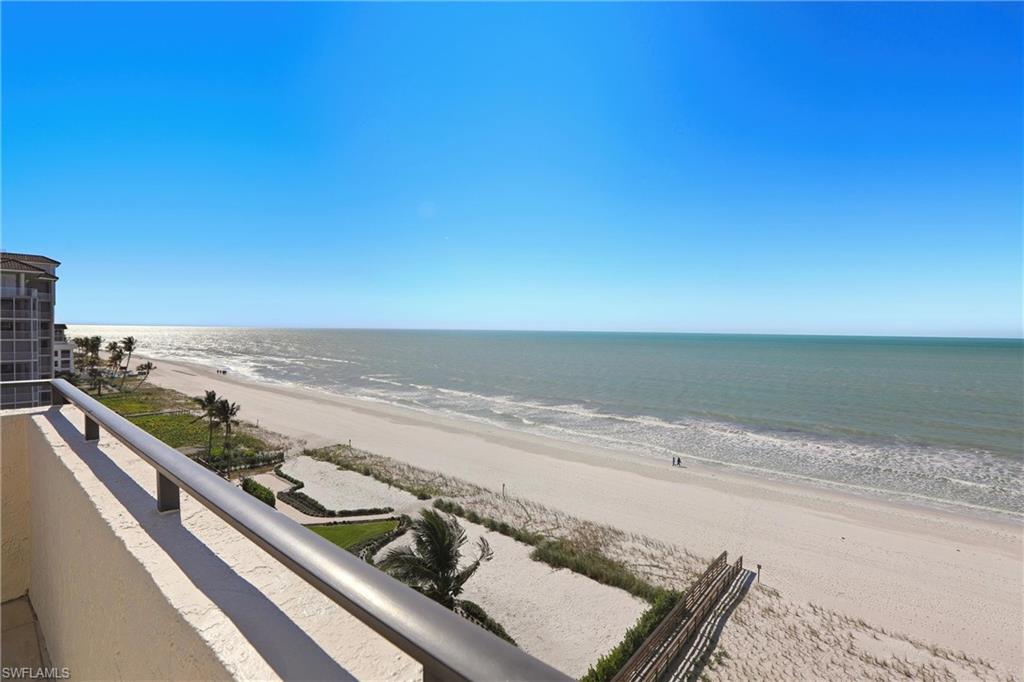 VILLAS OF VANDERBILT BEACH - Residential