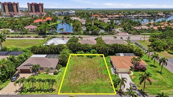 CAPE CORAL - Land