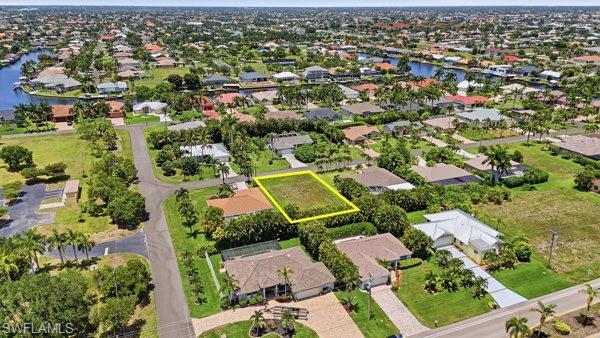 CAPE CORAL - Land