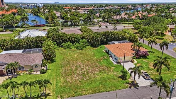 CAPE CORAL - Land