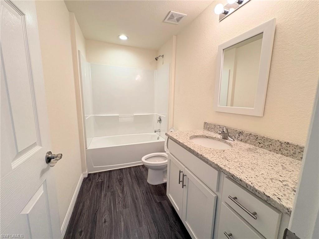 PORT LABELLE - Residential Lease