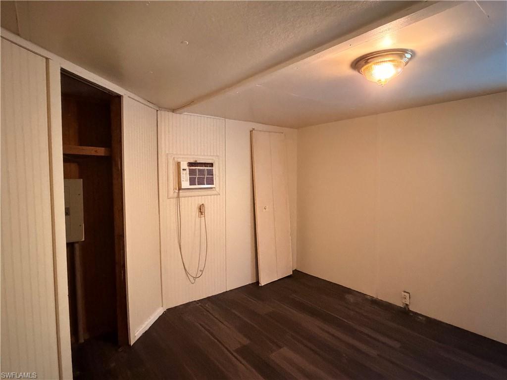 SUNCOAST ESTATES UNREC - Residential Lease
