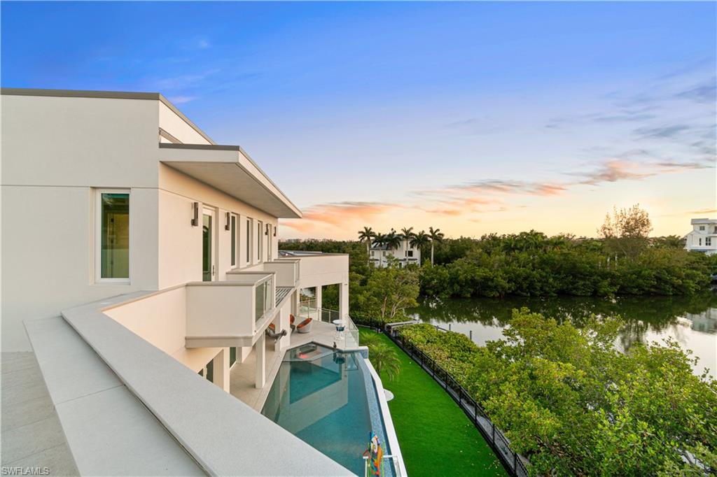 SOUTHPORT ON THE BAY - Residential