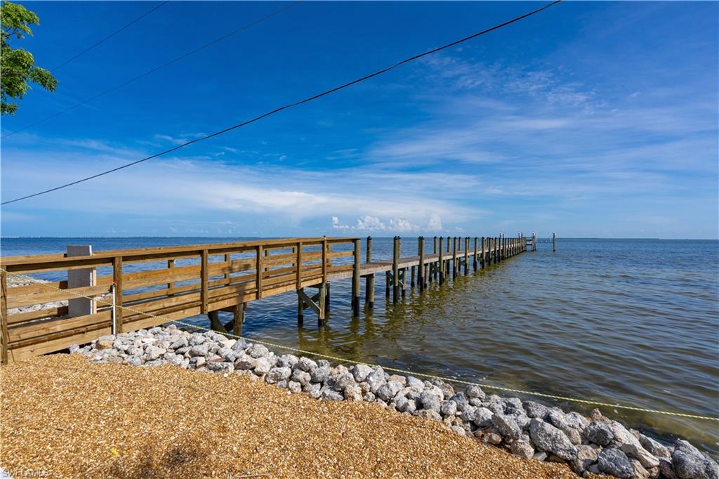 PINE ISLAND - Residential
