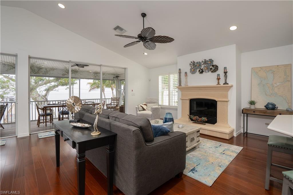 PINE ISLAND - Residential