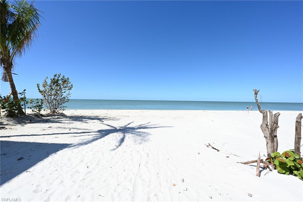 BONITA BEACH - Land