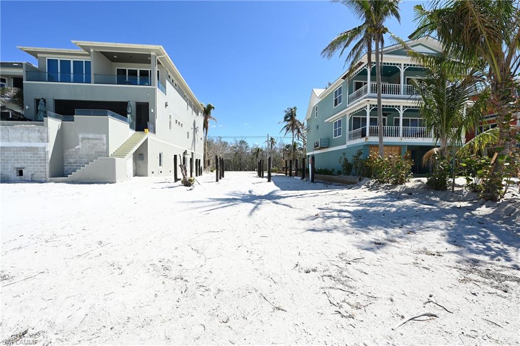 BONITA BEACH - Land
